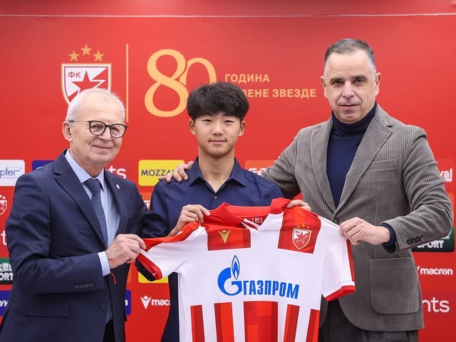 [体育世界]足球报：万项将提前归队备战亚少赛 邝兆镭中超出场