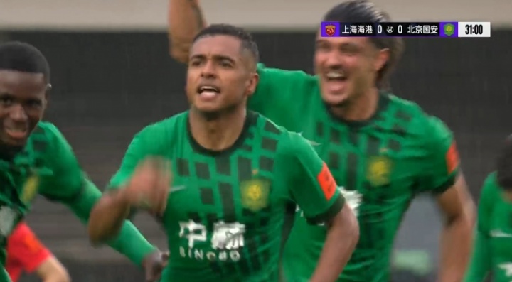 [球迷看点]媒体人：国安上半场表现比上赛季有很大改观 节奏明