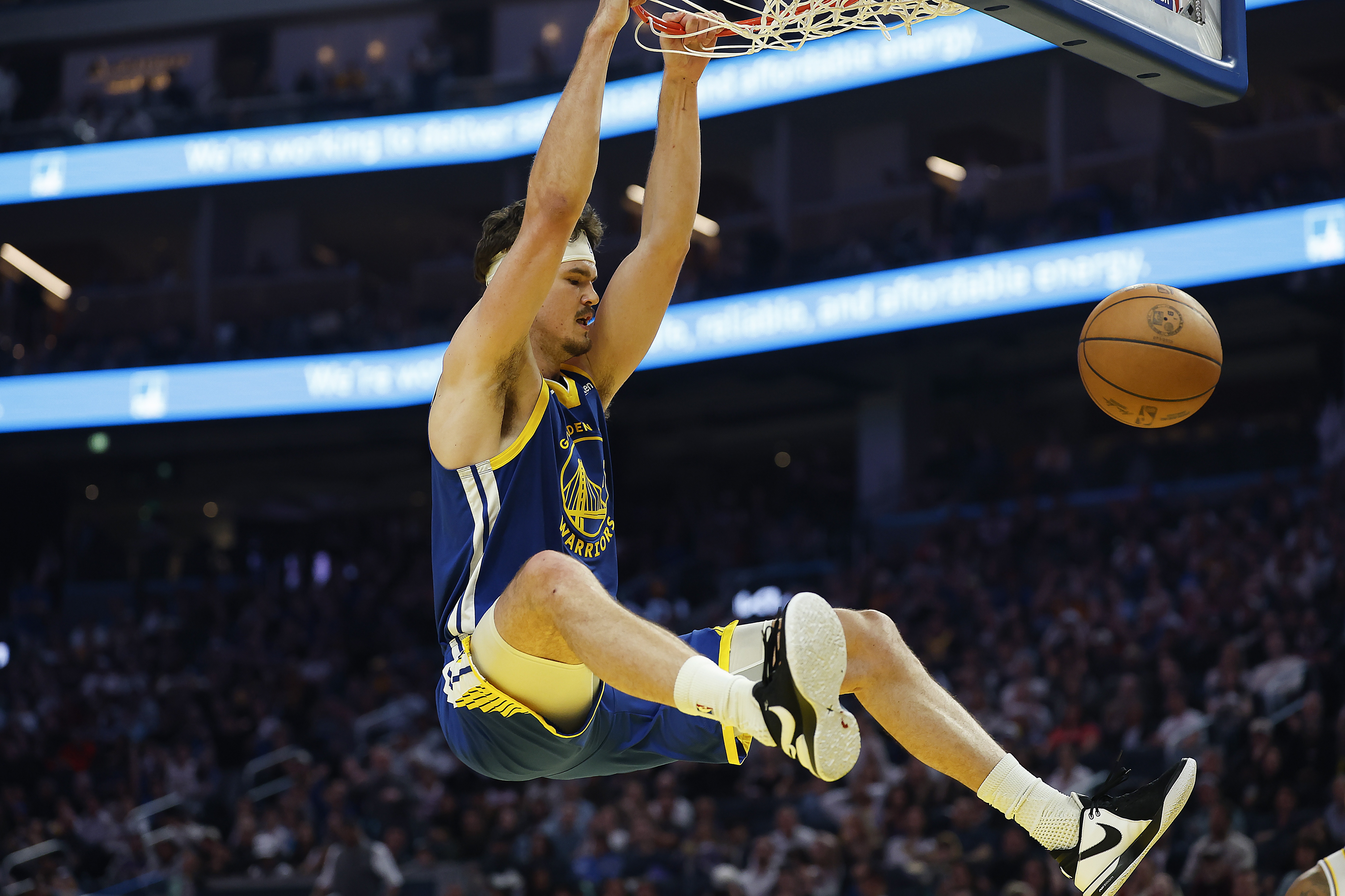 [热点推荐]科尔：波⬇️斯特能走到现在这一步已经非常出色了 