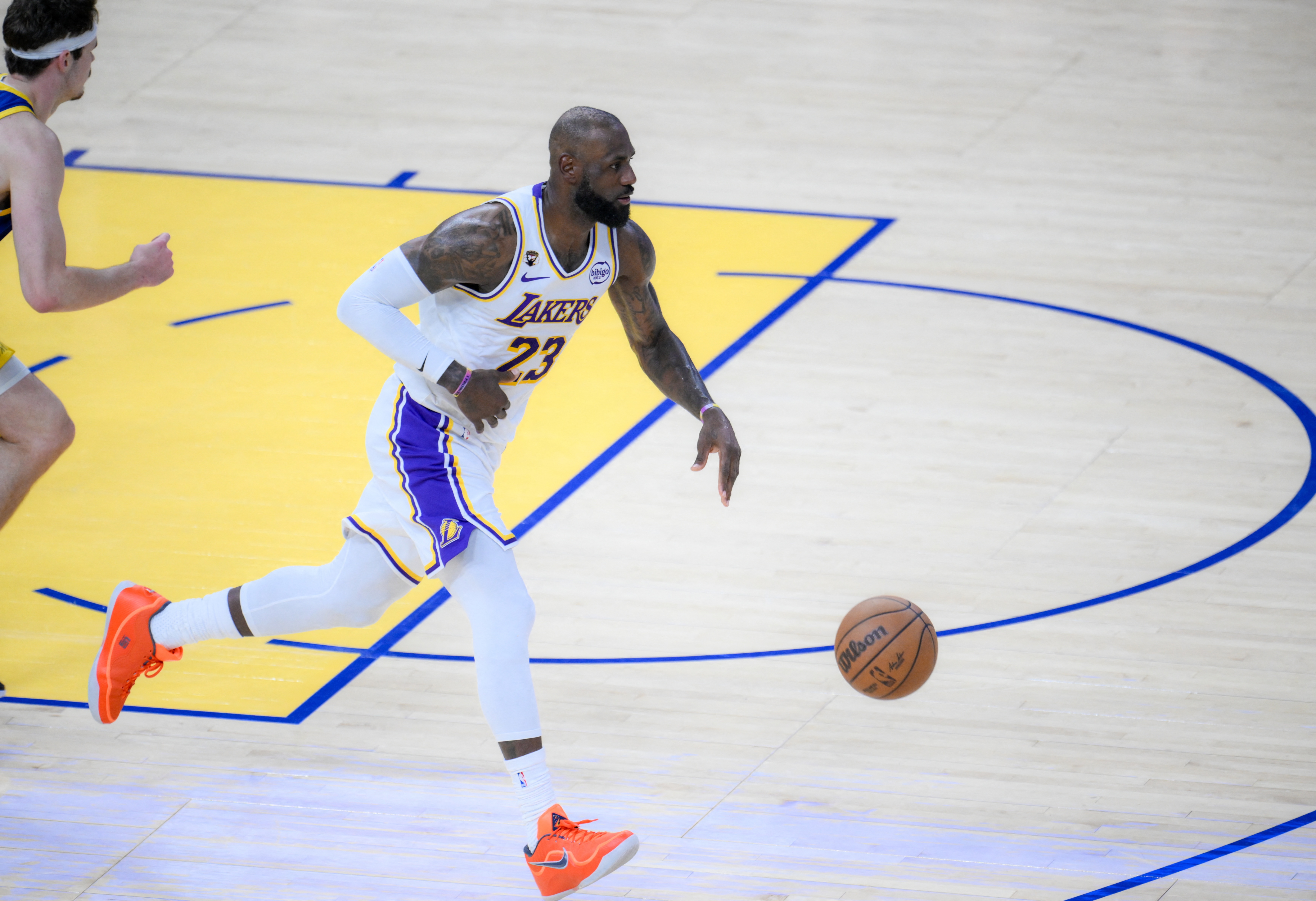 【湖人】詹姆斯称女儿是福星 记者调侃：马上你们打丹佛客场把她