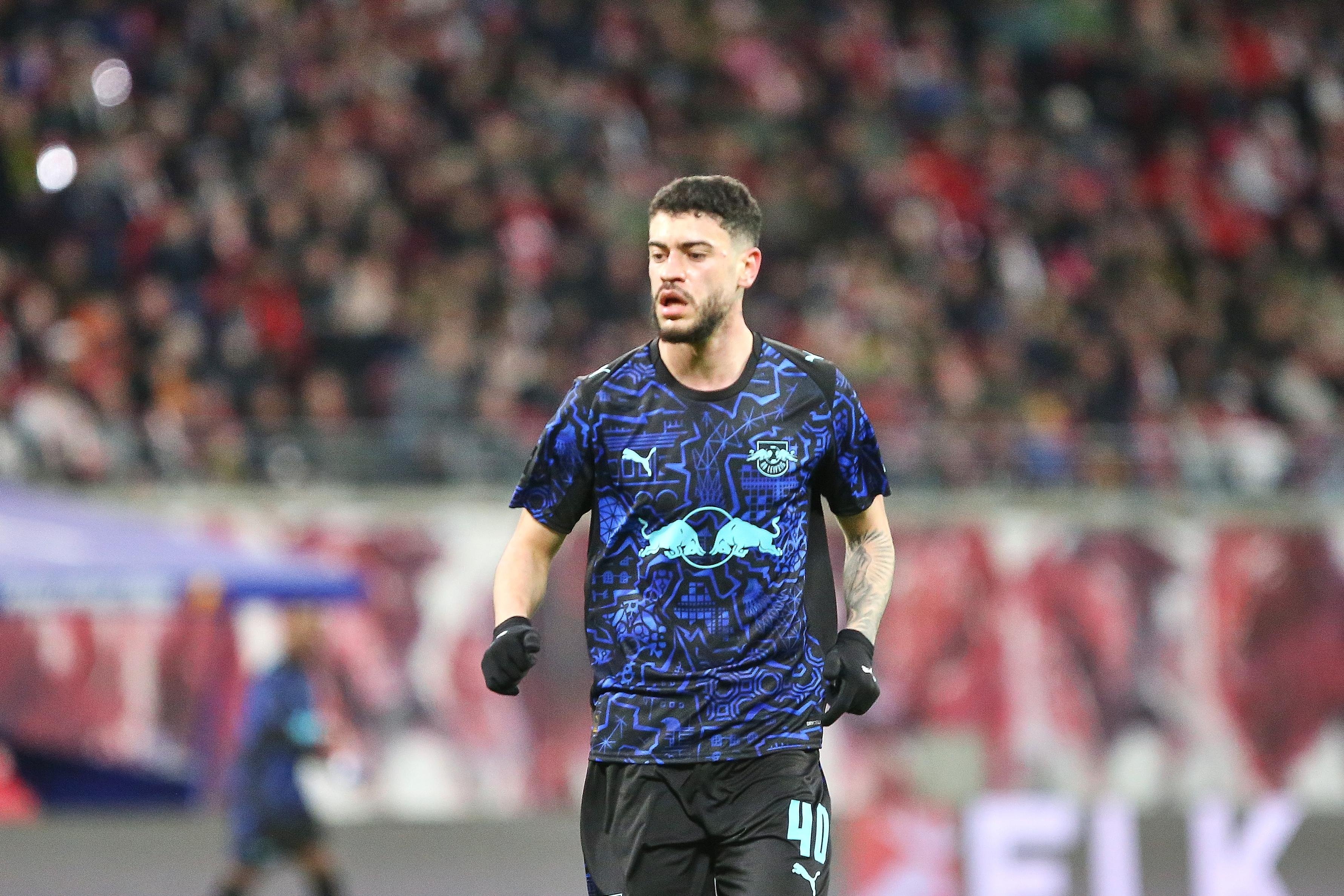  1米93巴西高中锋！24岁罗慕洛脚后跟破门，20场7球4助身价3000万