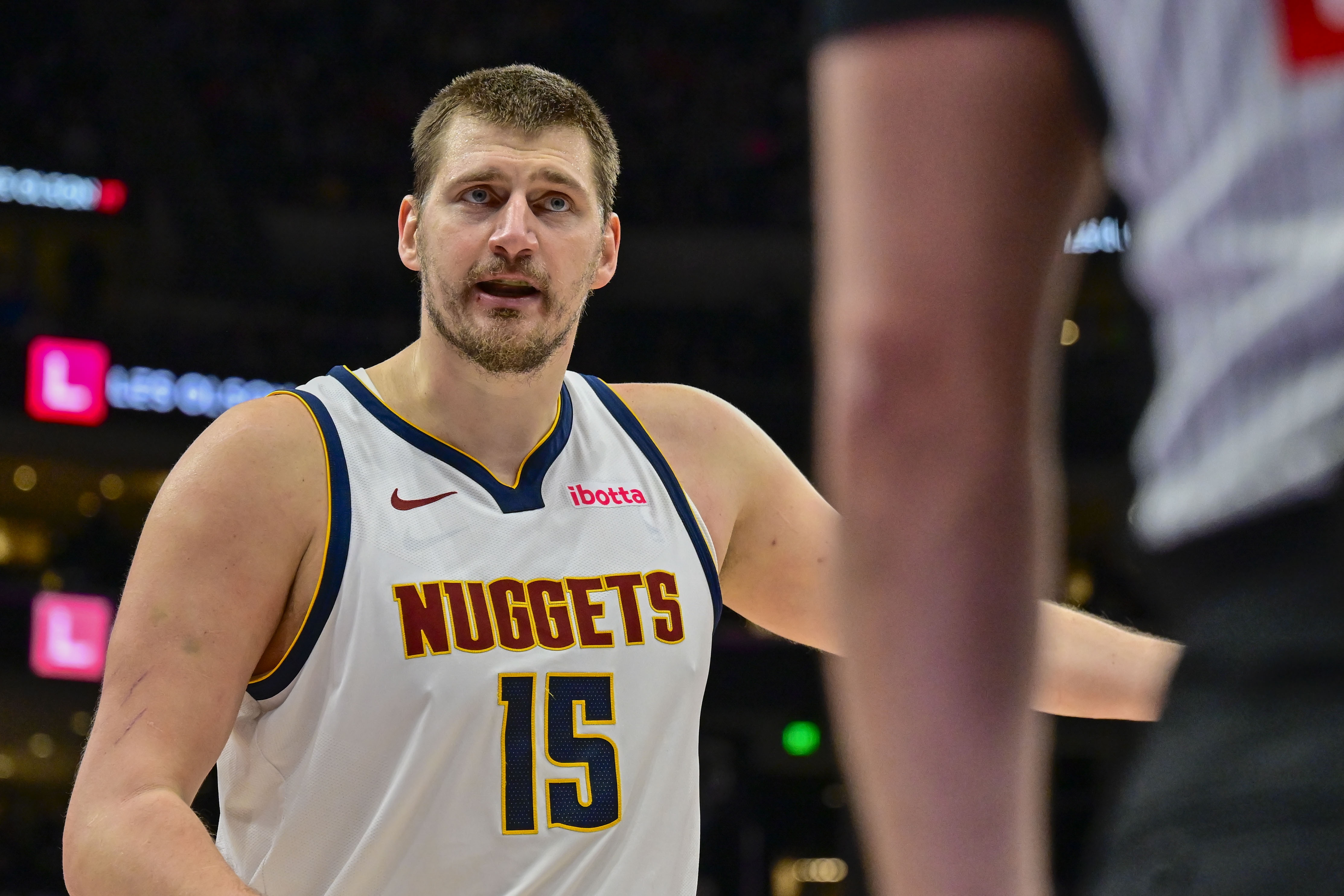 [专题快报]争冠需求？约基奇：没有绝对答案 要尽可能争排名&