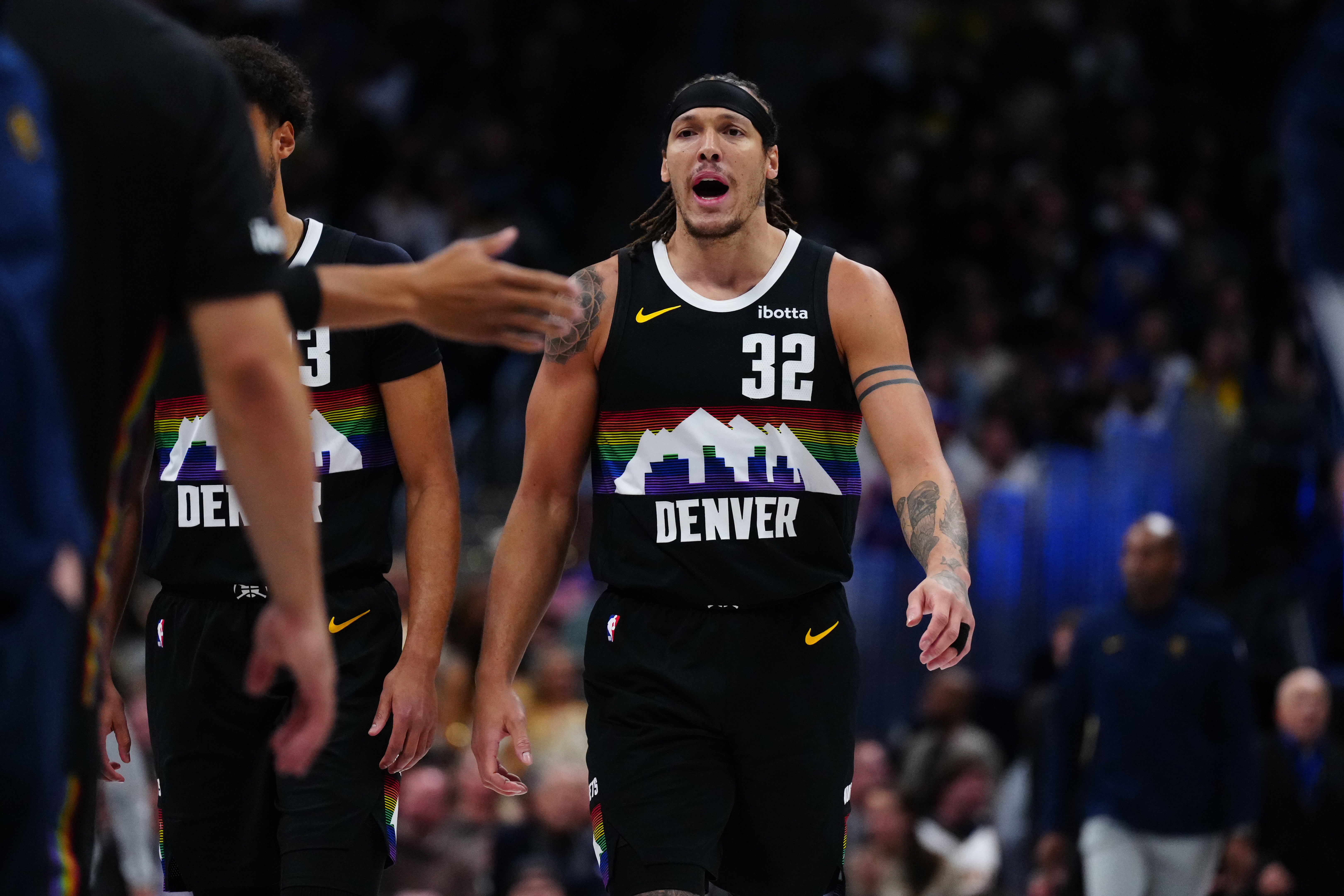 [约基奇]媒体人：阿隆·戈登就是当世吕布 最后时刻2次超顶换