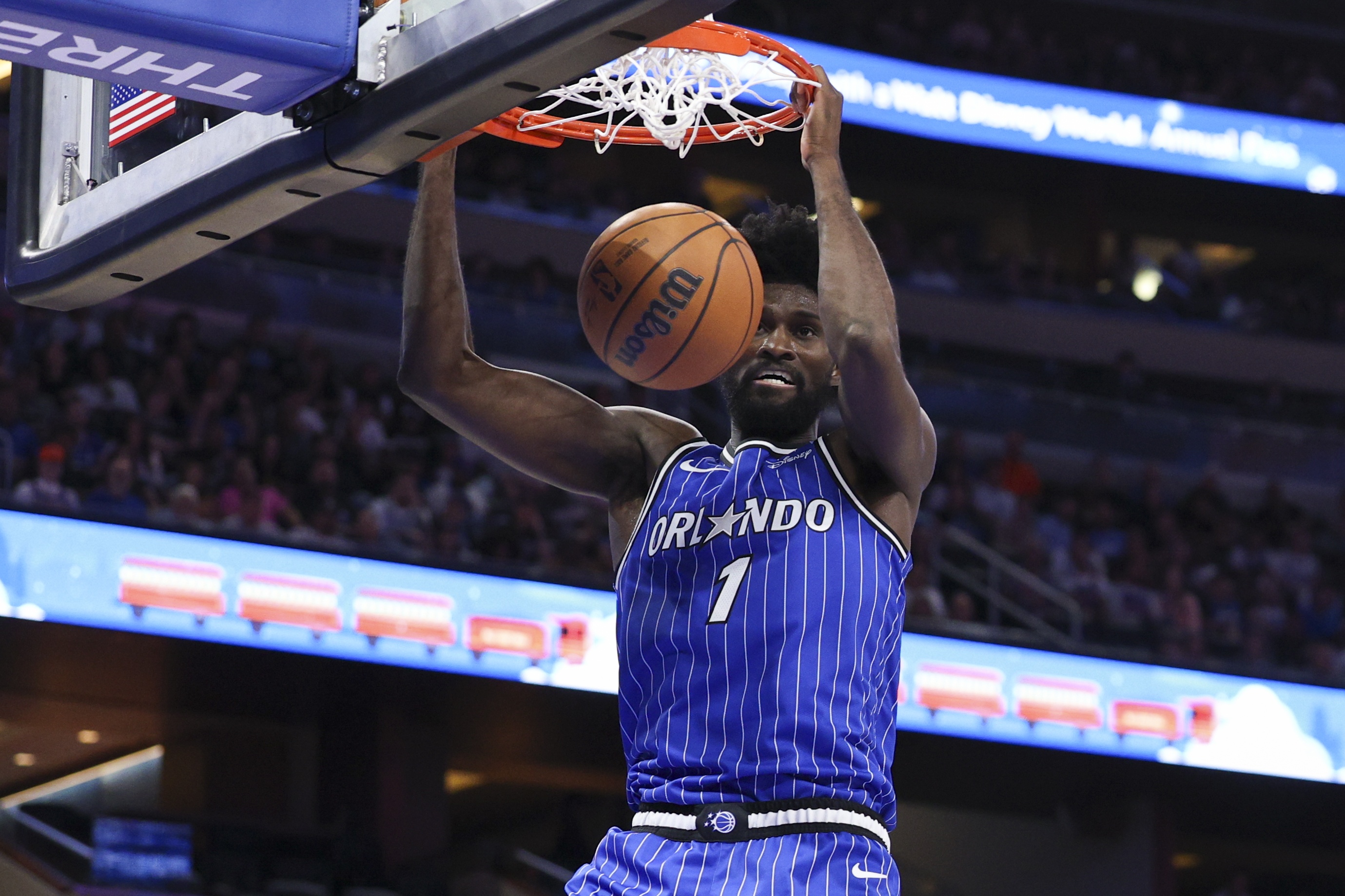 【好看推荐】本季1500万场均2.6分！魔术和艾萨克修改合同