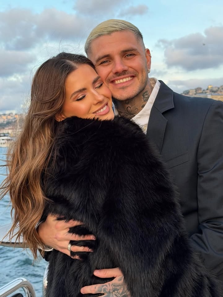 [体育前线]二弟幸福了❗伊卡尔迪为未婚妻办生日派对，豪华游艇上甜蜜拥吻(图9)