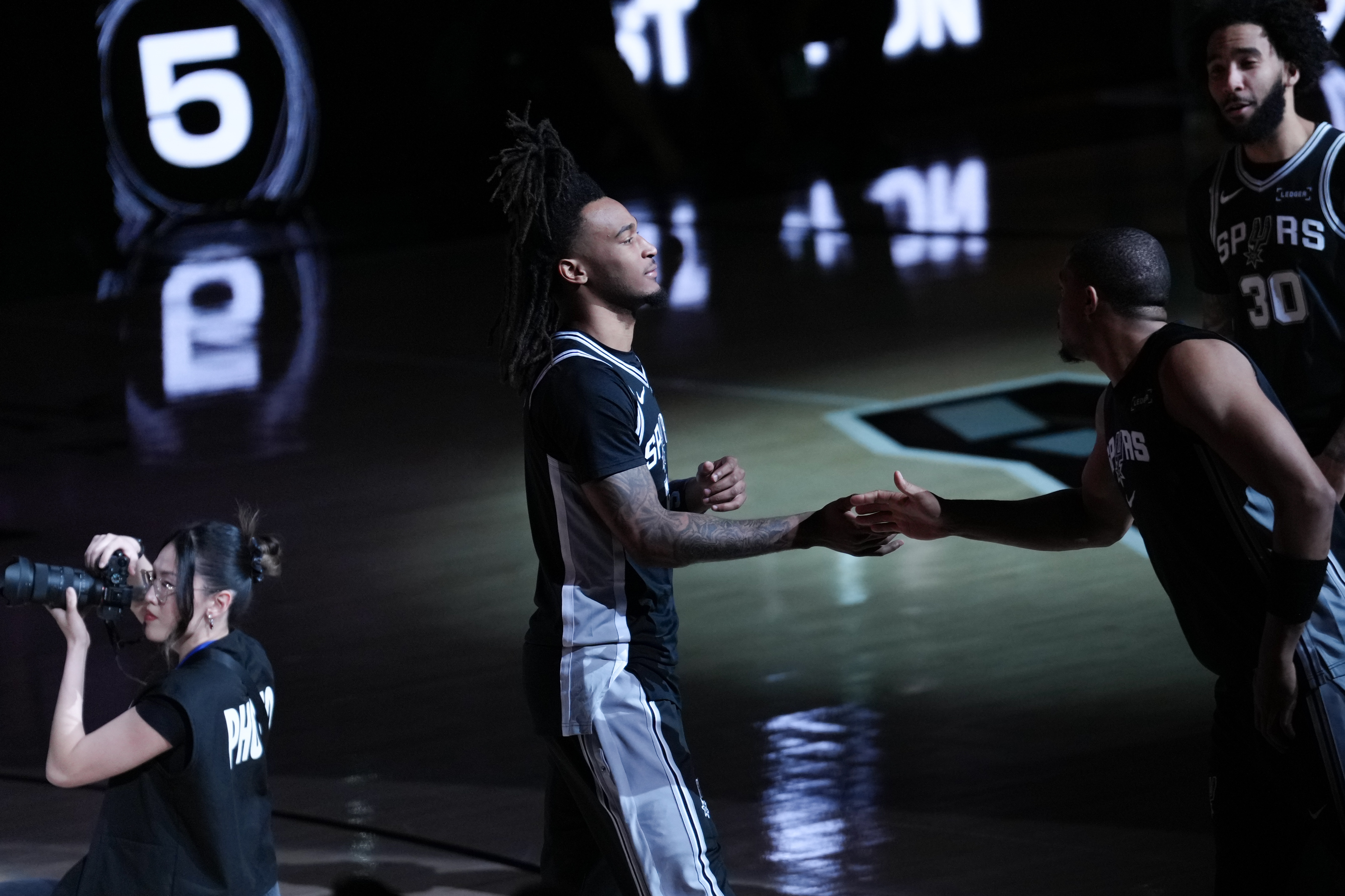 [体坛热讯]尚帕尼：现在能有额外休息至关重要 我们会为下轮系