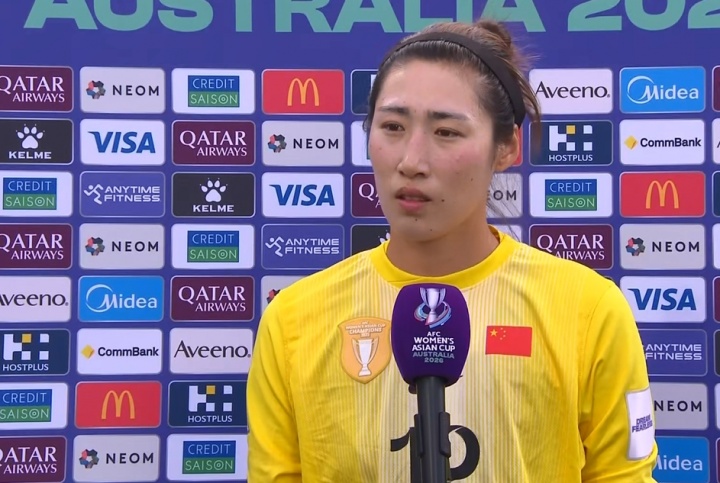 【女足亚洲杯】彭诗梦赛后：感谢团队，陈晨也给了我一些建议，争