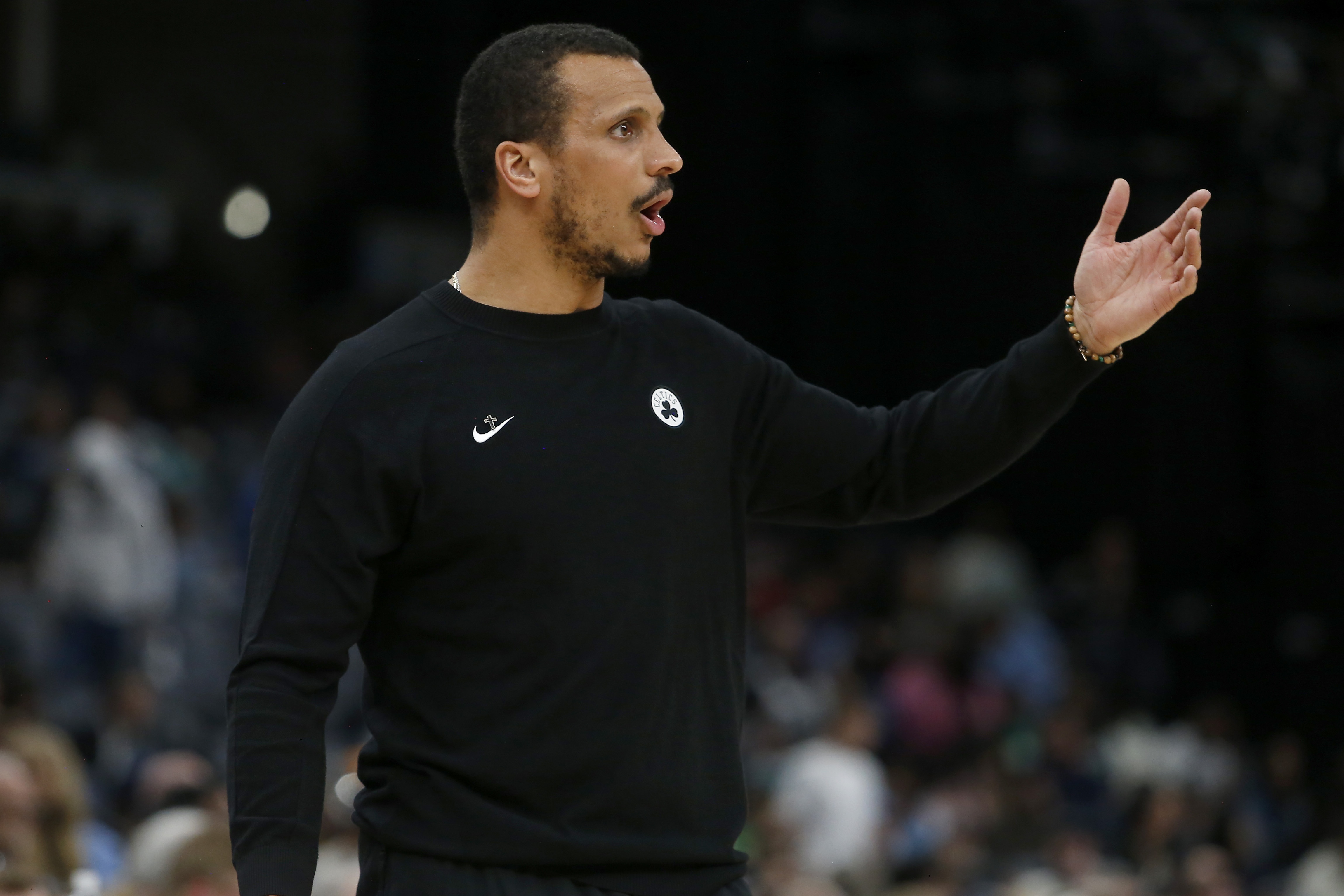 [最新赛报]➡️皮尔斯：外界没给予马祖拉足够的认可 他绝对配得上年度最佳教练(图1)