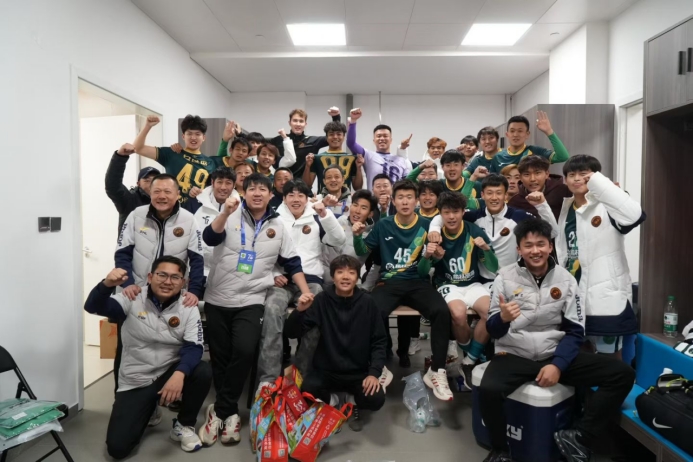 【今日体讯】直播吧对话榆林漠✨北矿工投资人魏嘉宇：榆林需要球队和足球的火种(图8)