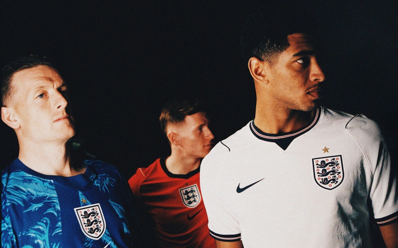 [最新爆料]电讯报：英格兰世界杯球衣售价高达134.99英镑