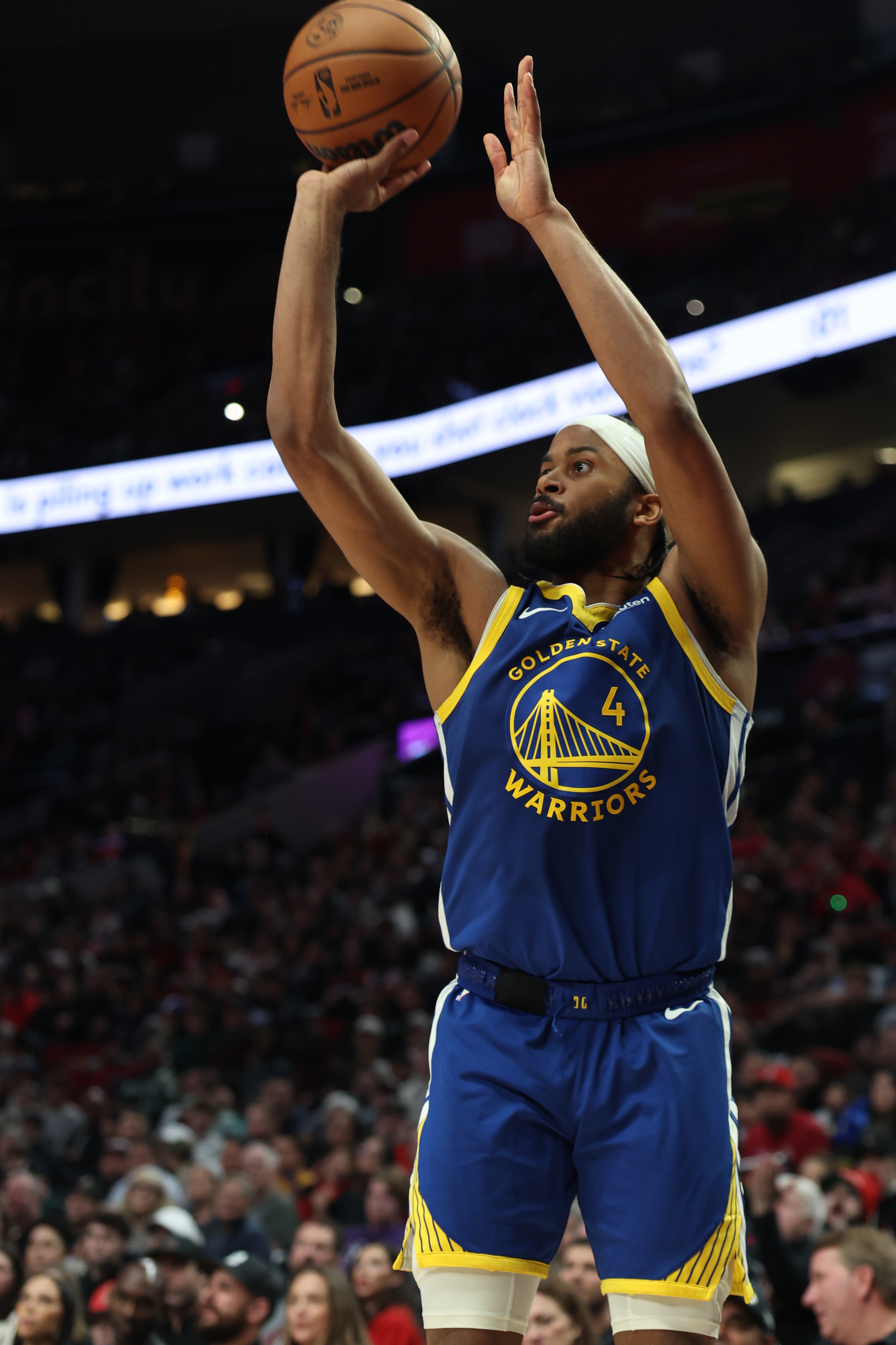 [体育世界]记者惋惜：穆迪今晚复出打出了生涯最精彩表现之一 