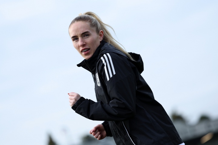 【最新赛报】英格兰女足球员孕期不幸流✨产，月初刚宣布怀孕，男