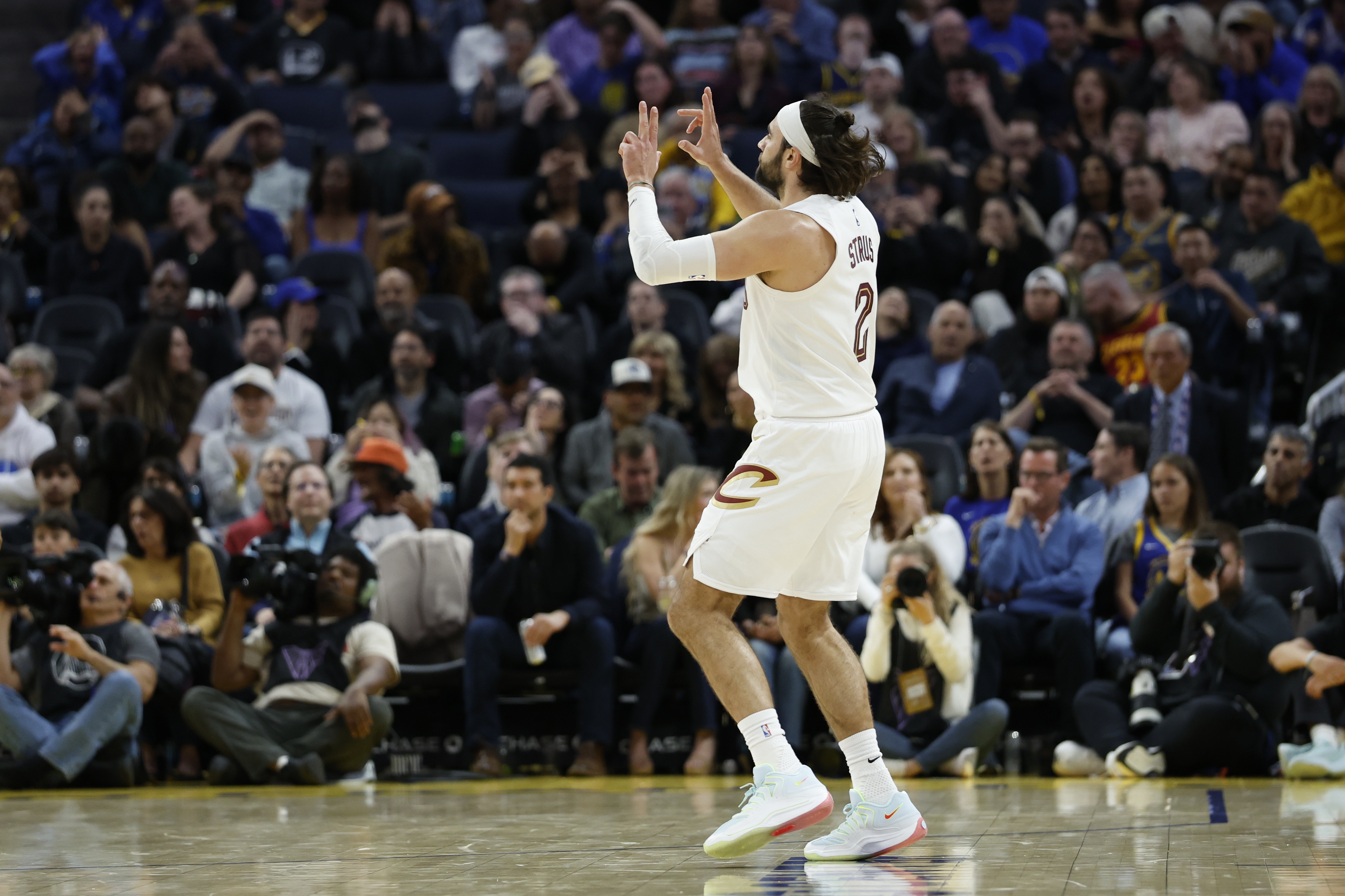 [篮球]阿特金森：斯特鲁斯是关键先生 最后时刻他必须留在场上