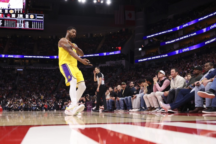 [今日焦点]雷迪克：斯玛特已恢复场上训练 有可能下一场对阵独行侠时复出(图1)