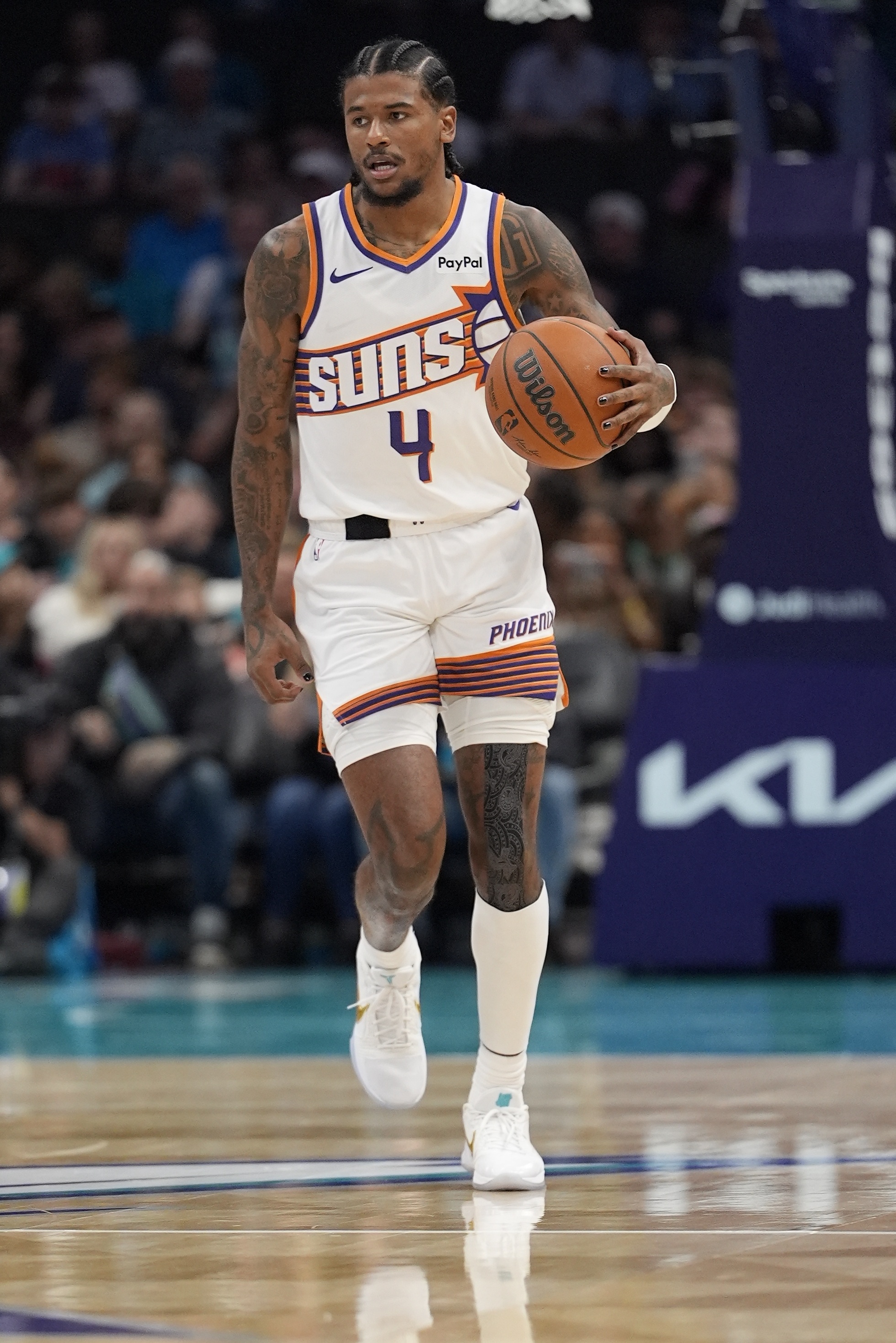 【杰伦·格林】杰伦·格林谈失利：球队整体表现远远不够 必须做好篮板卡位(图1)