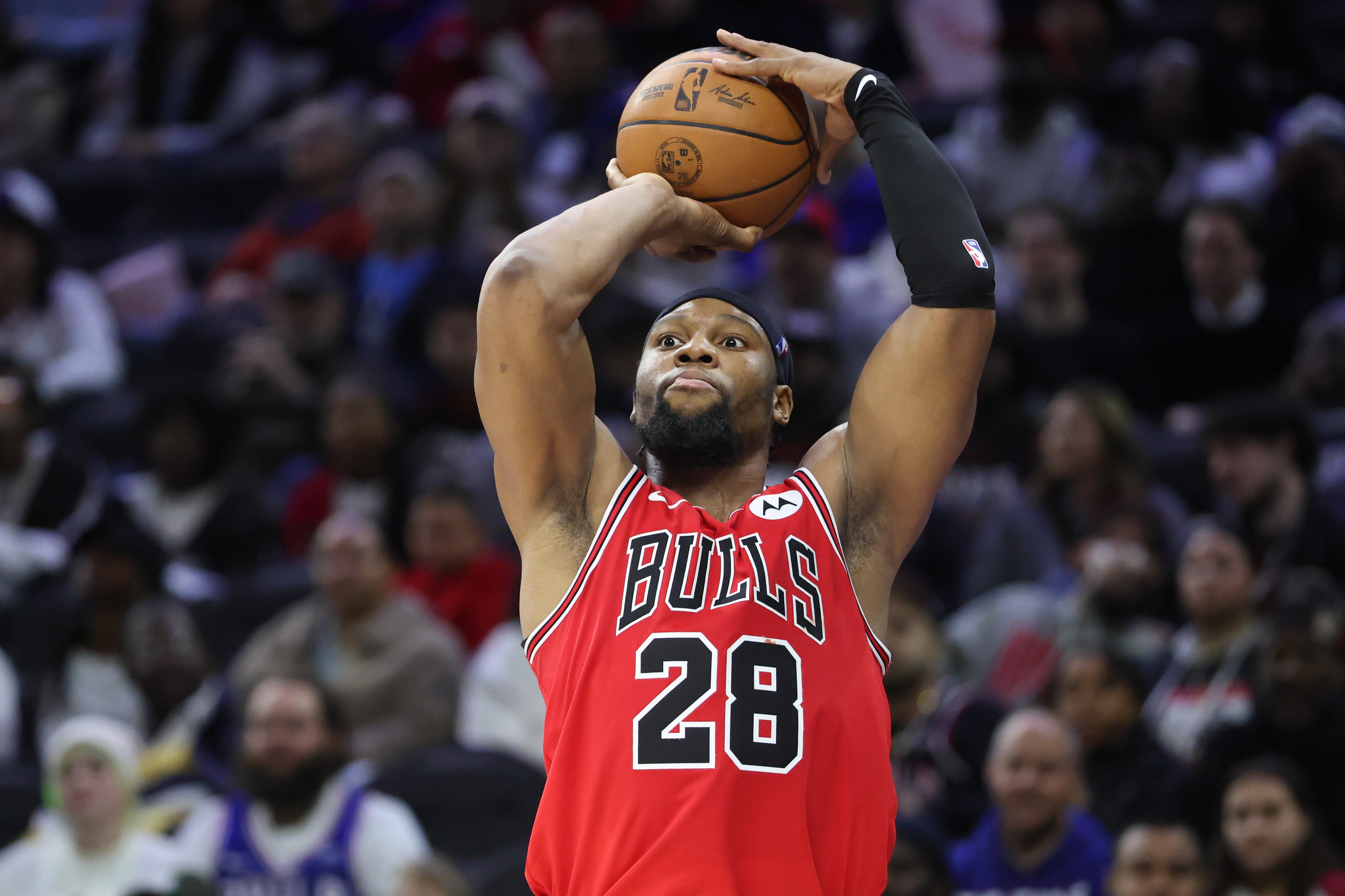 没达成五个赛季医保目标！亚布塞莱自掏腰包回NBA 现在又回欧洲了