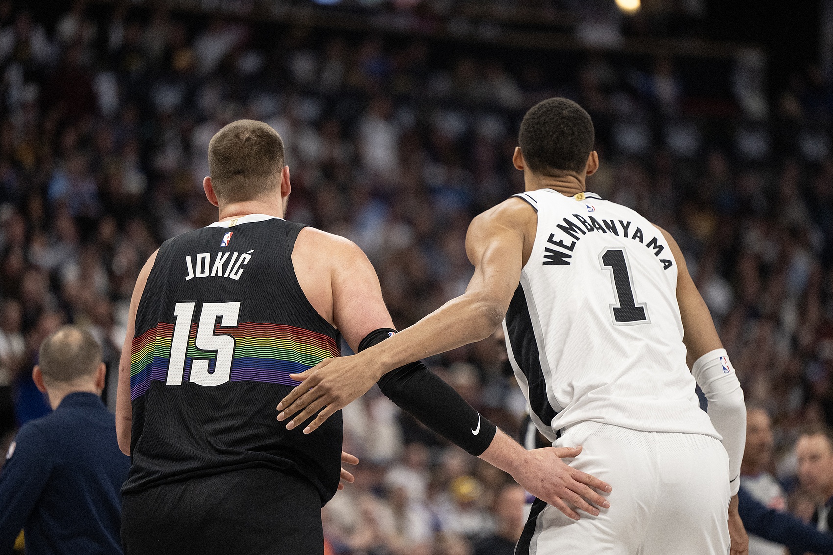 【体坛快讯】文班：对位约基奇是最有趣的比赛之❗一 本场失利对