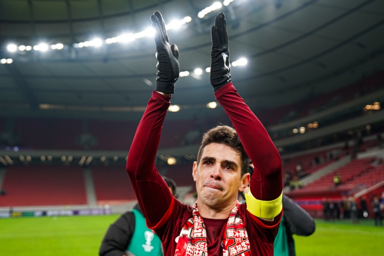 【今日体坛】奥斯卡提前退役，戈米曾在英超晕厥，“血管迷走性晕