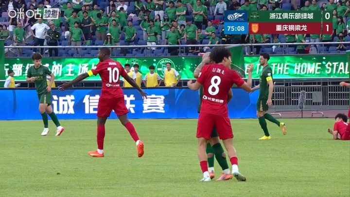 【今日赛况】米特里策首次薅头发VAR未介入，央视解❕说：VA