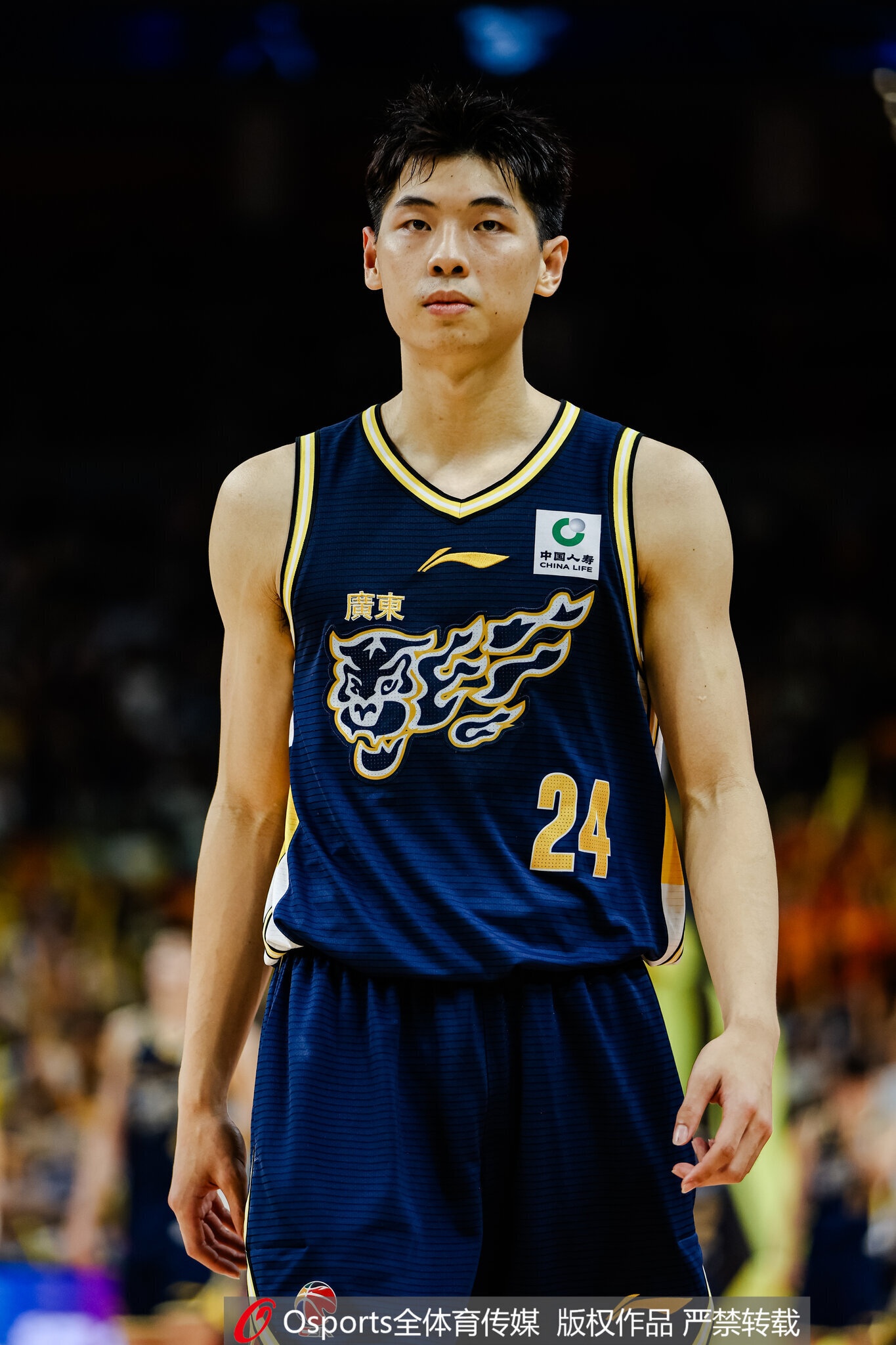 不理想！崔永熙替补13分钟7中2拿5分 正负值-11