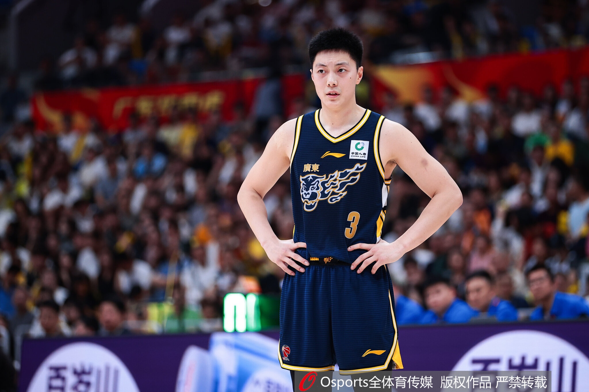 [有道理嘛?]媒体人：胡明轩遭遇脚伤困扰 本赛季状态不稳与近