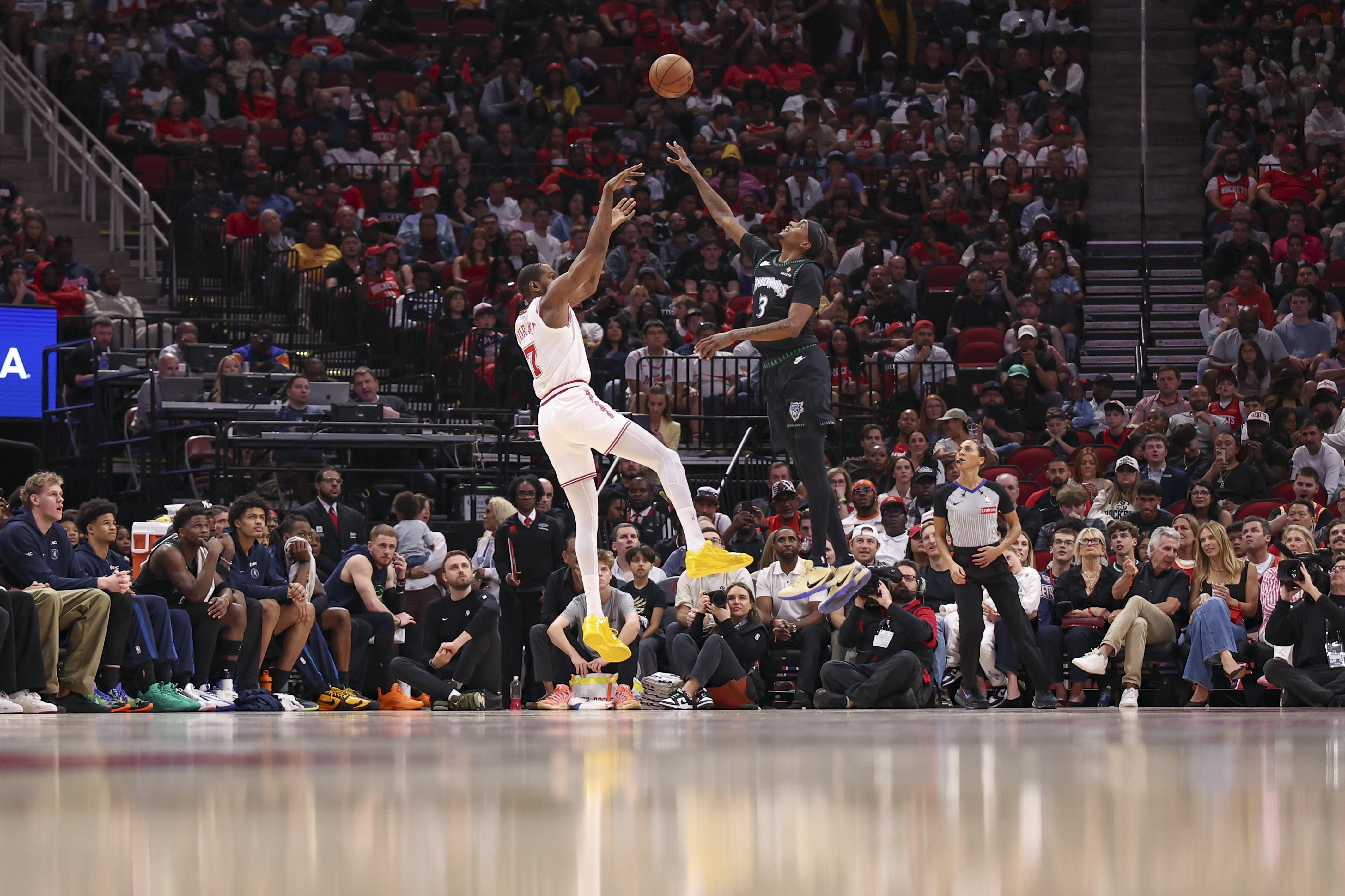 [即时资讯]KD谈三分出手少：突破越多三分就越多 森林狼没有