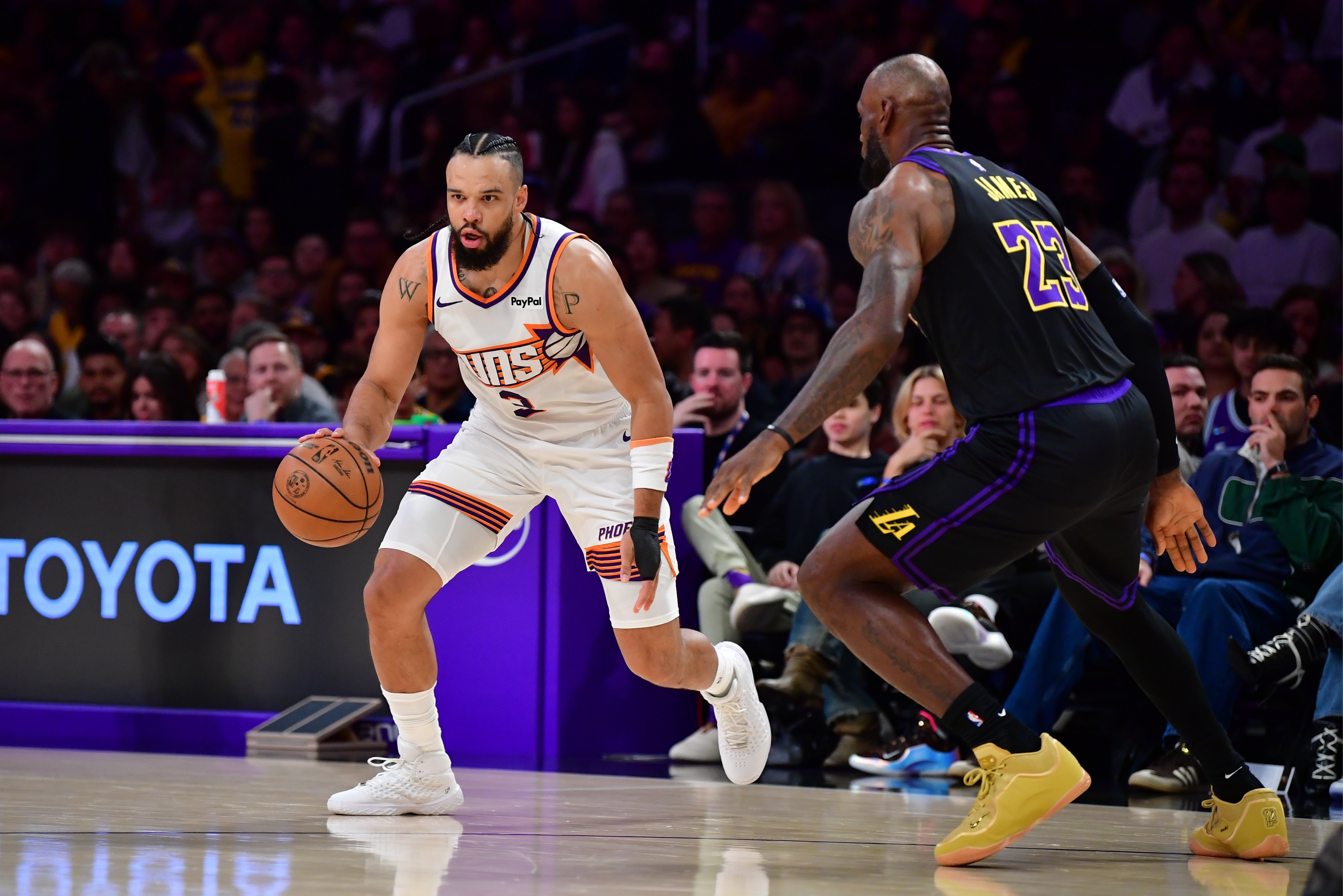 [球迷速览]湖人因东&⚾里受✨伤被看扁 但只要老詹出战他们依然是极具威胁的球队(图7)