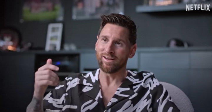 [你怎么看？]梅西出镜小罗纪录片：我将永远感激他，他在我心中