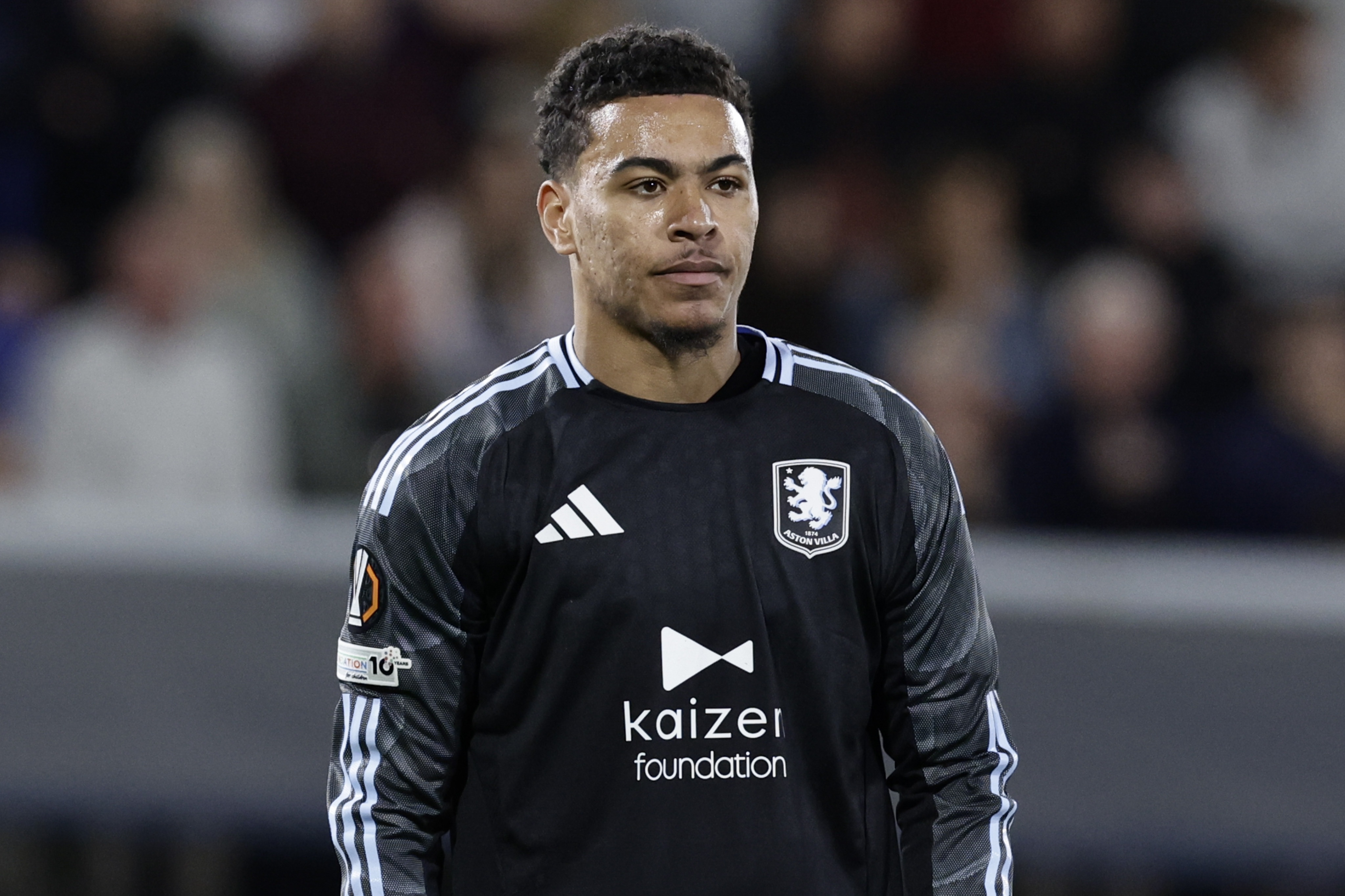 [球迷报道]要价超8000万镑！瑞天空：罗杰斯愿加盟曼联，前