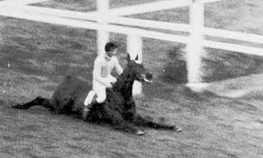 敲警钟！镜报：若枪手失冠将是英超史上最大失败，塔帅会名声扫地