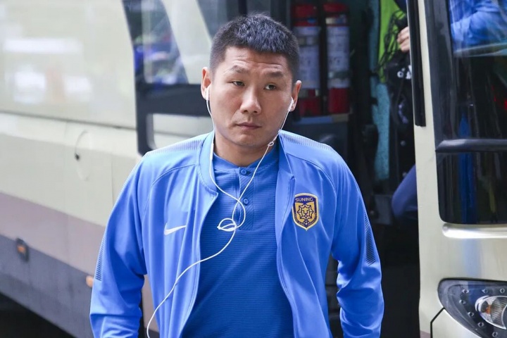 【重庆铜梁龙】带出中超最大黑马！他让球迷们“排队道歉”(图4)