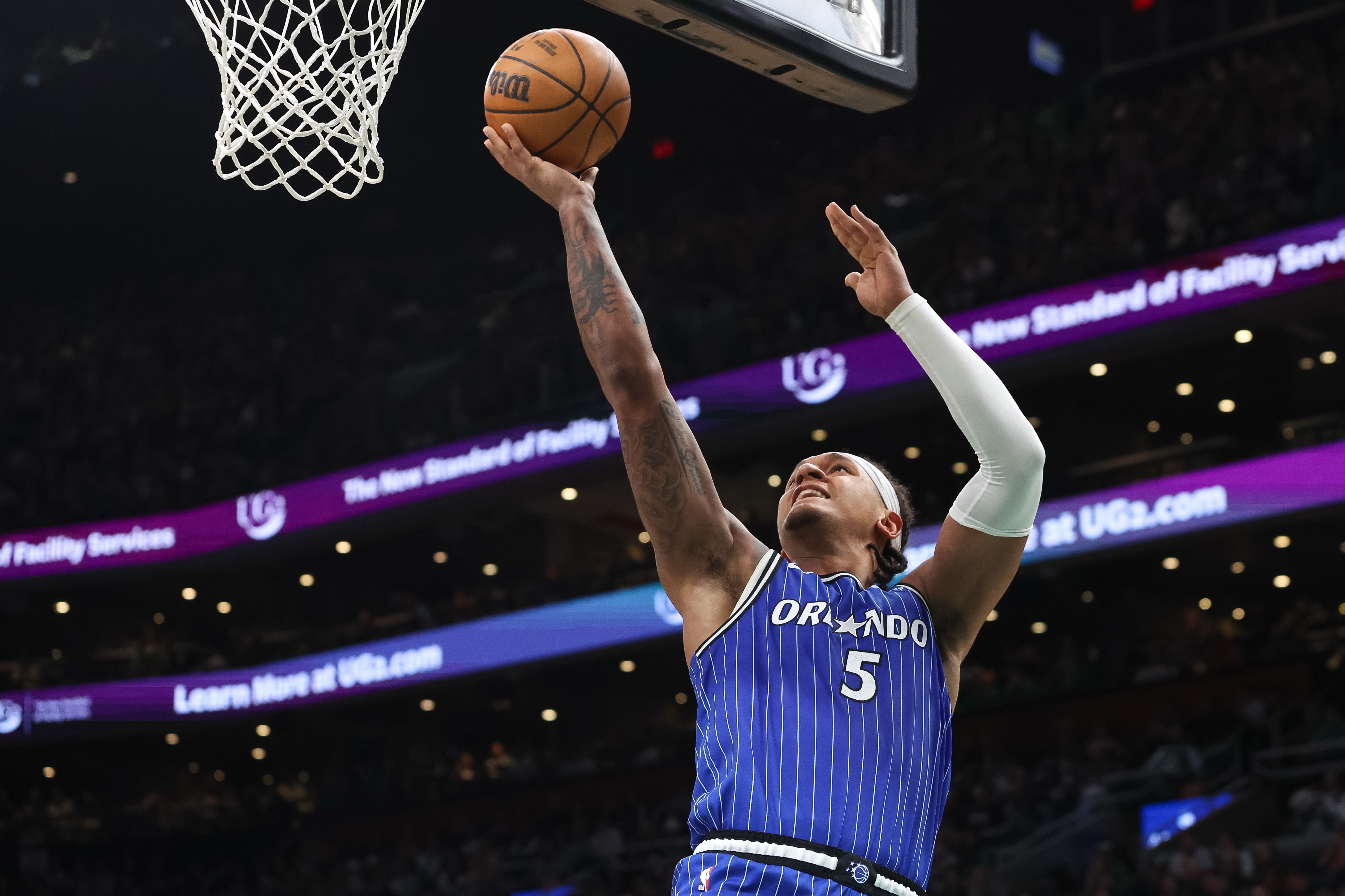 【行业动态】媒体人：班凯罗身体造像最像詹姆斯 应研究➡️下后