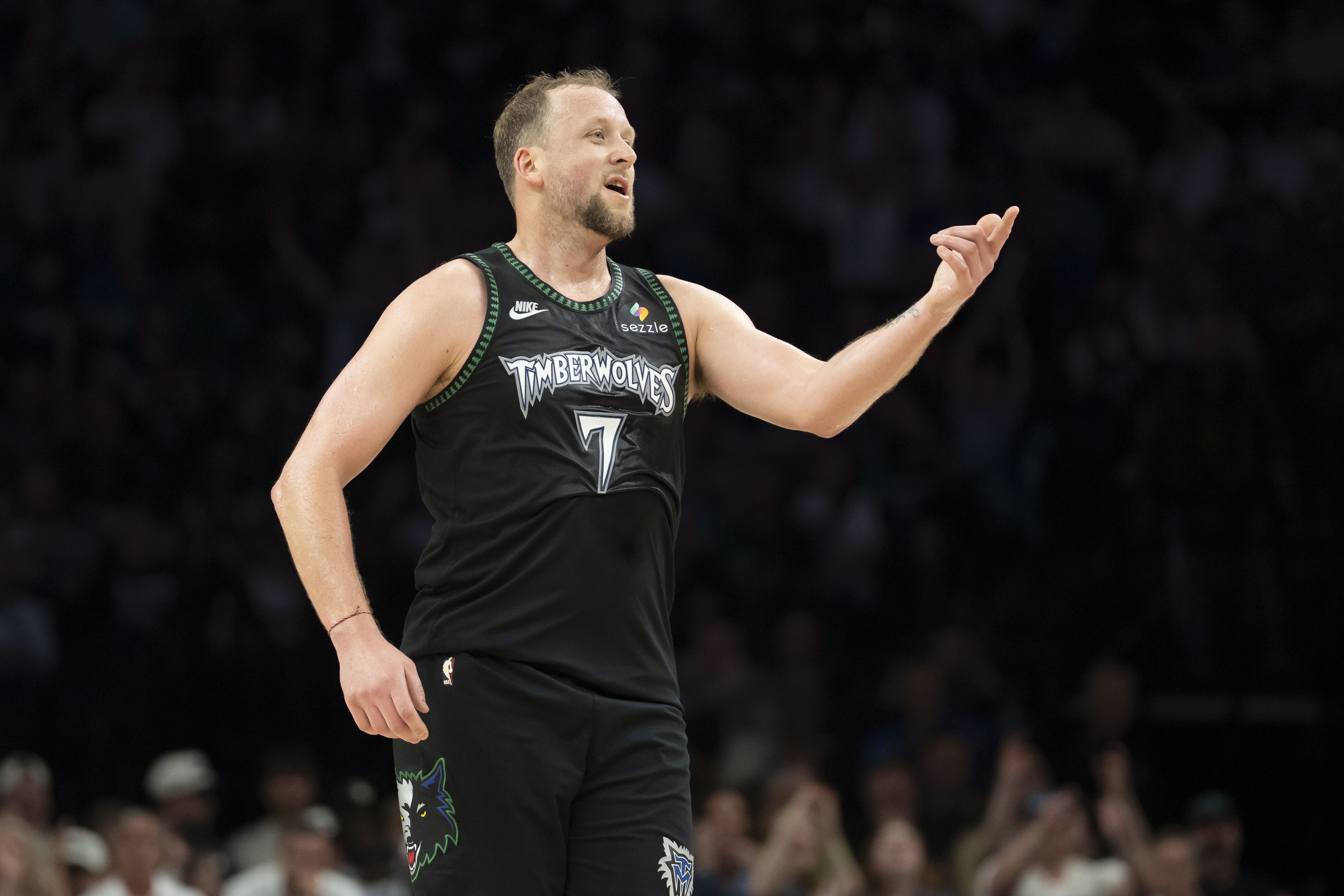 [球迷看点]戈贝尔：英格尔斯训练时模仿约基奇 帮助我们在心理