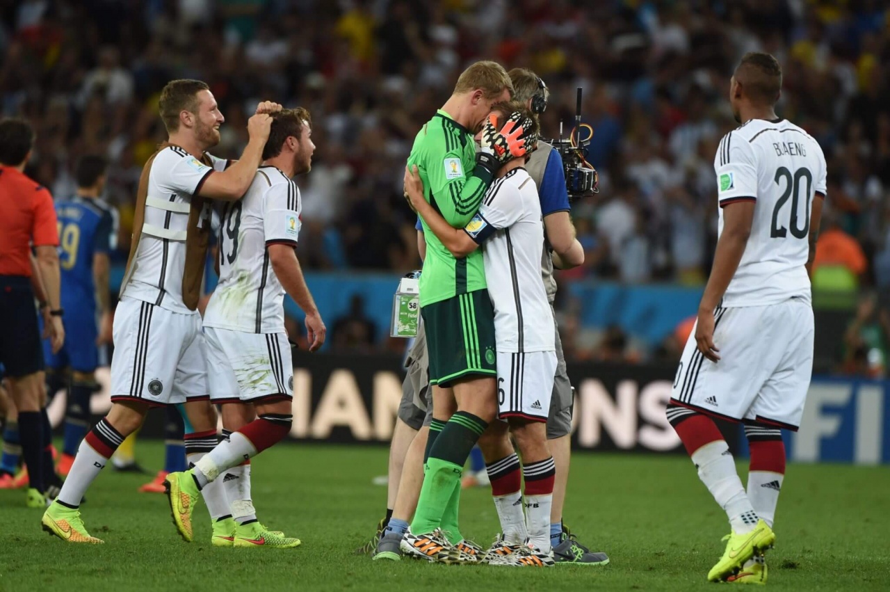 [精彩资讯]拉姆：诺伊尔本该赢得金球奖 他重新定义了门将的角