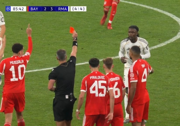 【体育直击】毁掉名➡️局？卡马文加染红后遭绝杀，裁判是否应为