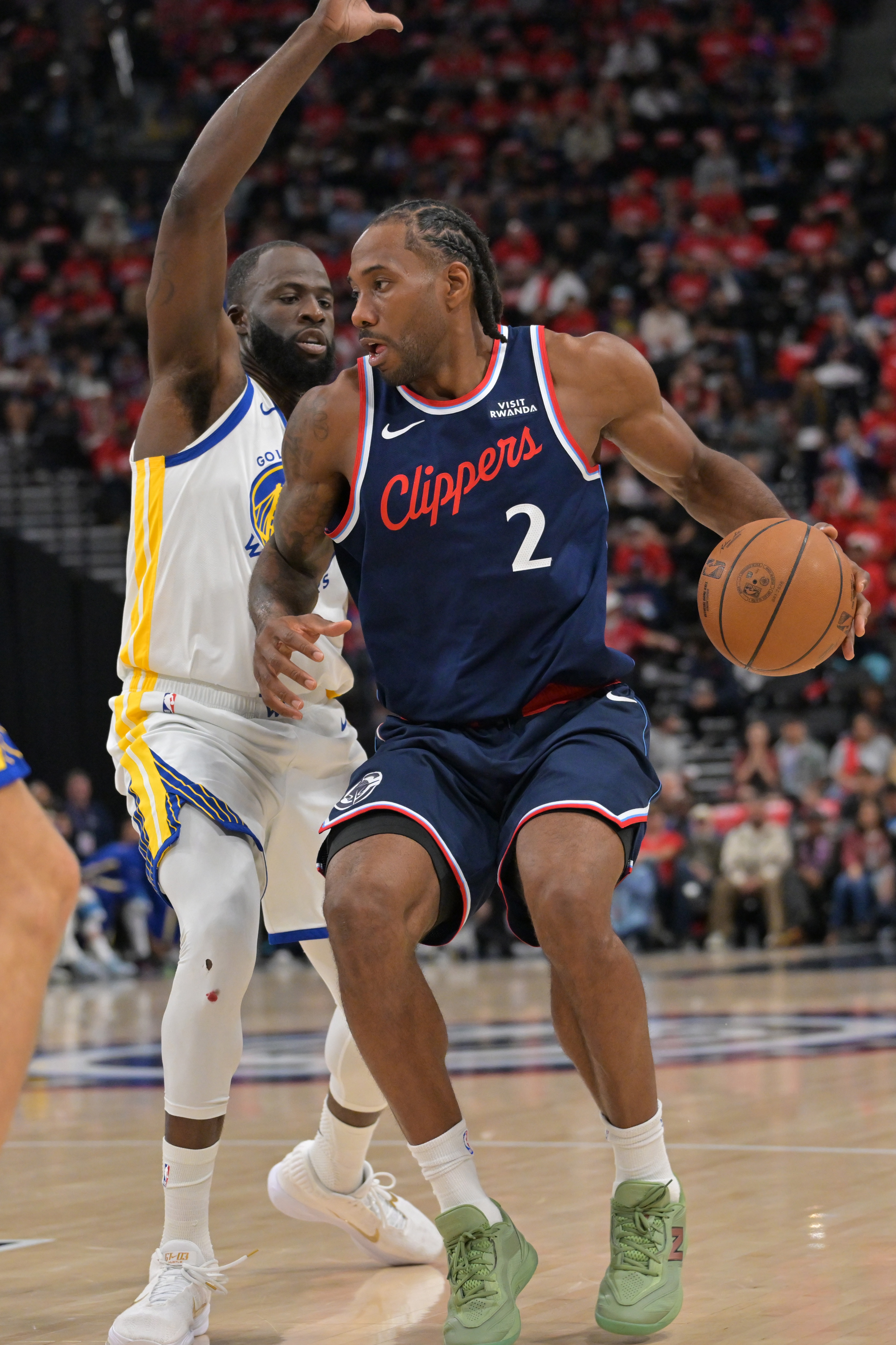 【球迷报道】记者：追梦在常规赛像个醉鬼 今天史上最强防守人之