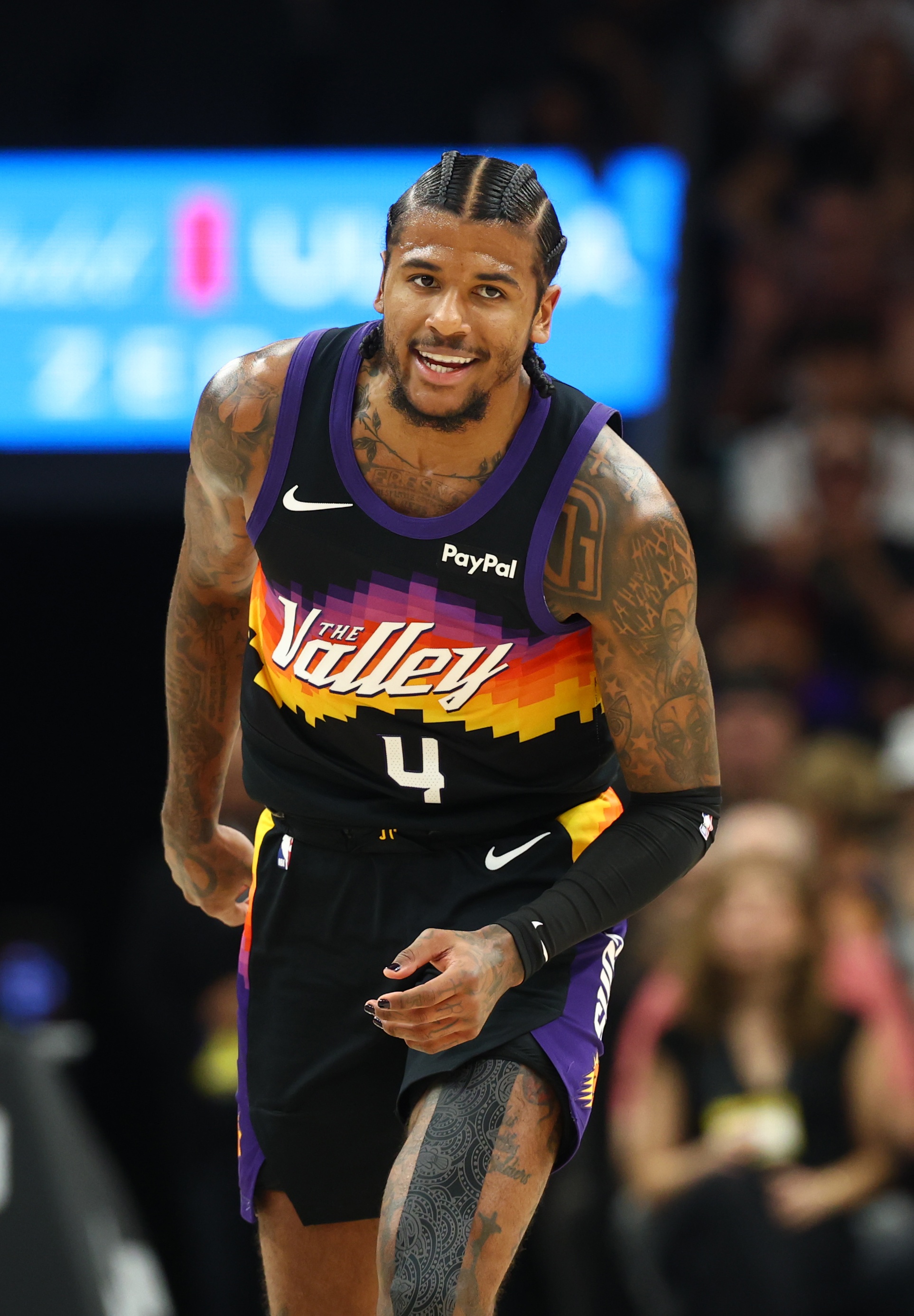 [体育报道]媒体人：杰伦·格林两场附加赛照单全收 太阳和雷霆