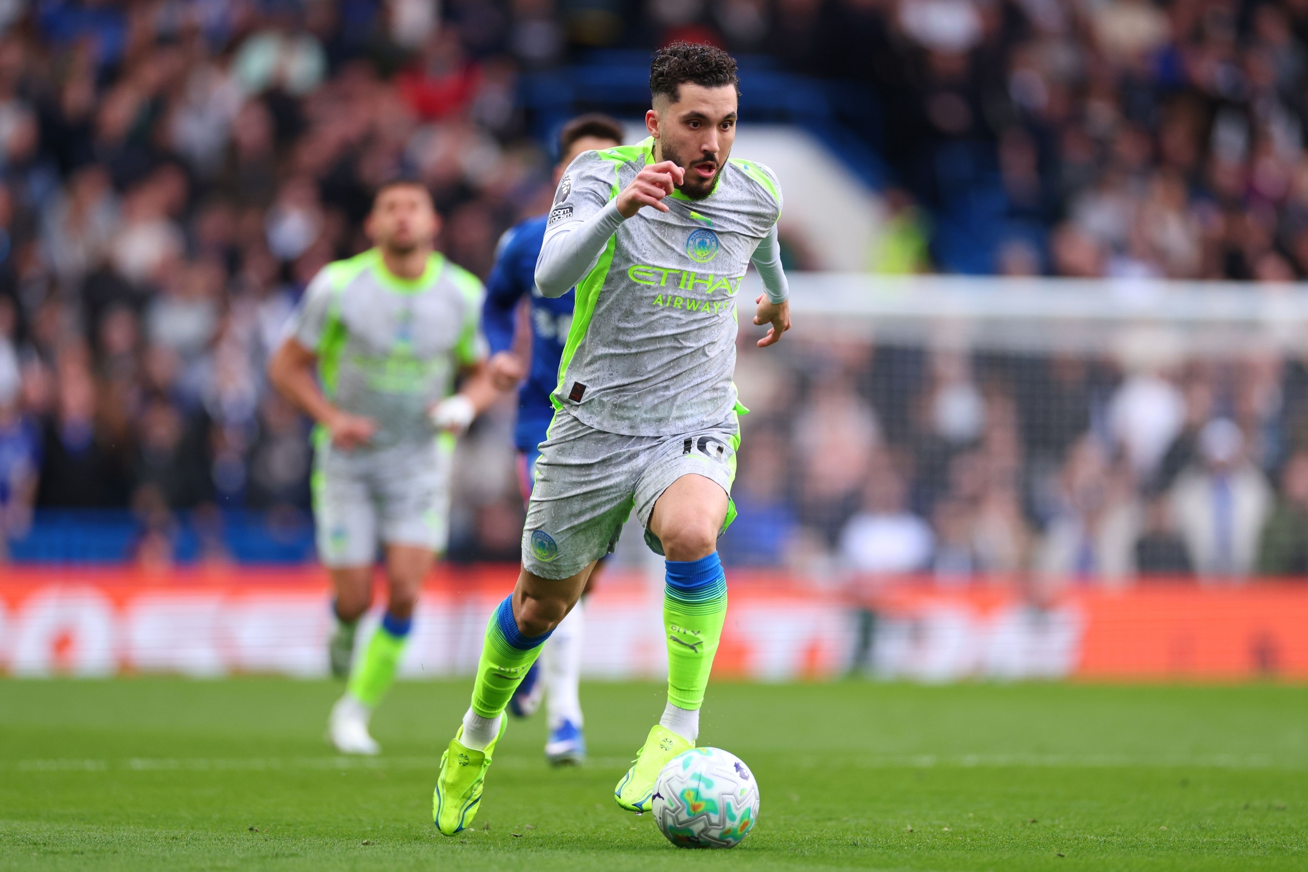 [最新速递]队报：谢尔基英超处子赛⬆️季已送10次助攻 距离