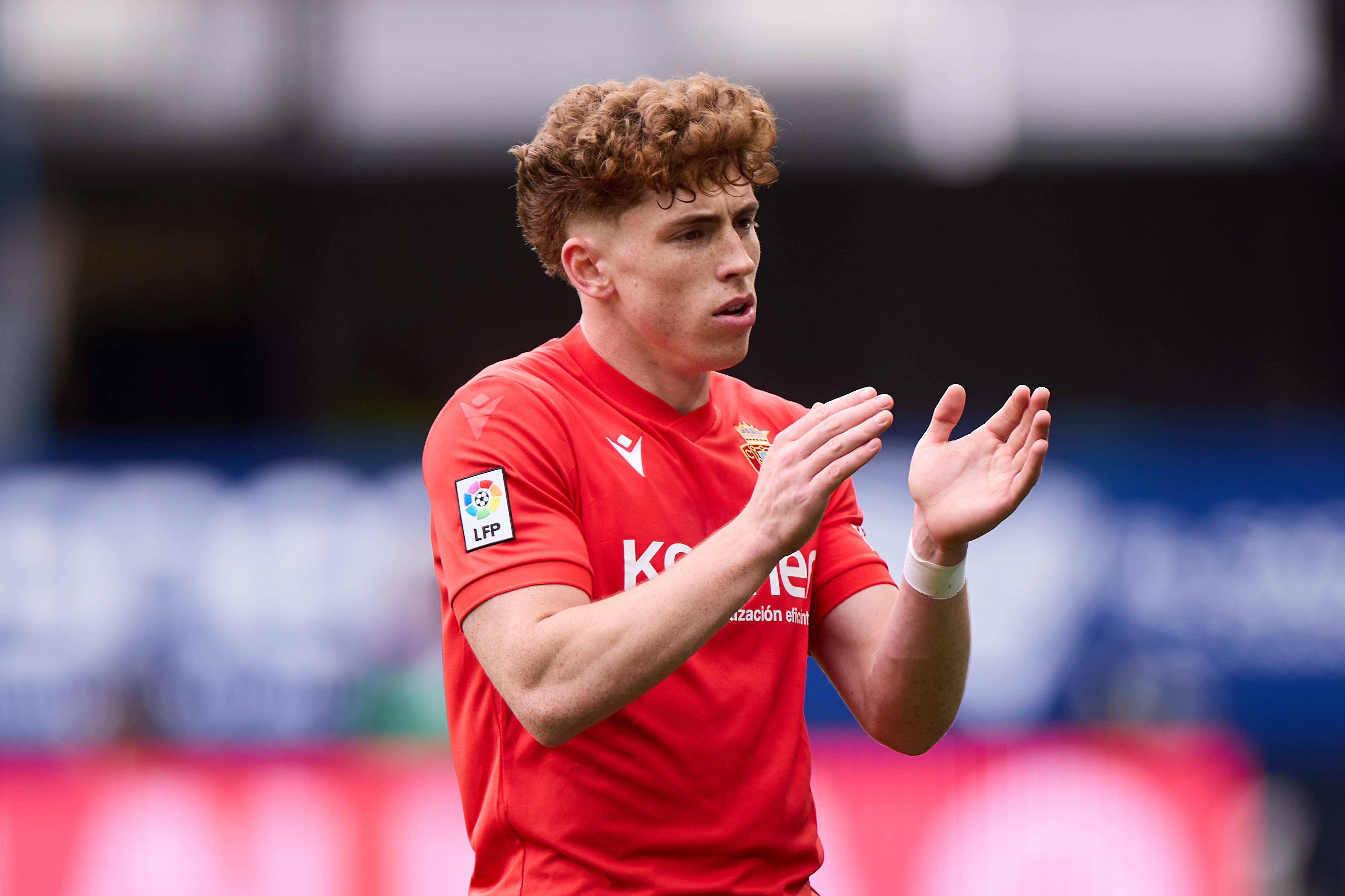 [体育资讯]解约金4000万！世体：巴萨有意穆尼奥斯 皇马可