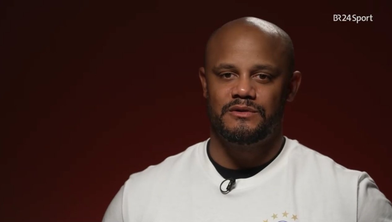 孔帕尼：现在我不能说想成为三冠王教头，我只想赢下下一场比赛