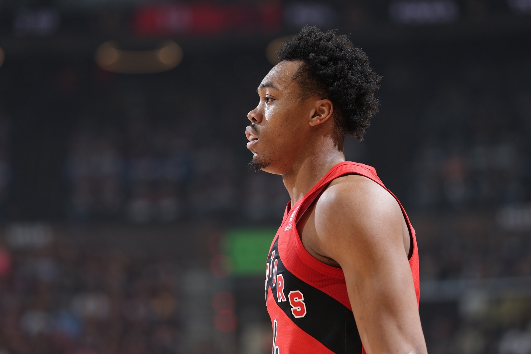 [记者观察]24岁266天！巴恩斯季后赛砍30+10助 历史