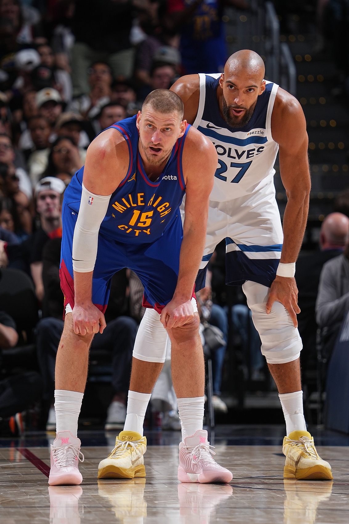 [掘金]群狼消耗！穆雷43分钟约老师40分钟 瓦兰只给3分钟