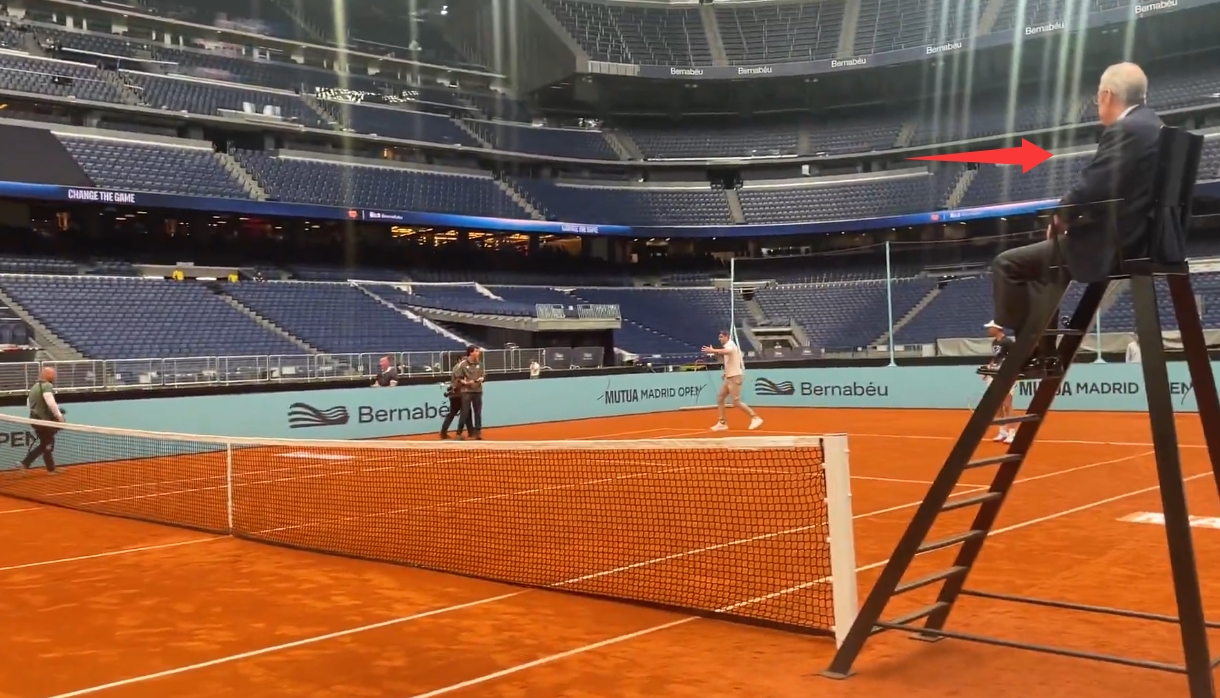 [西甲]老佛爷担任主裁！伯纳乌上演网球赛，辛纳+贝林vs库尔