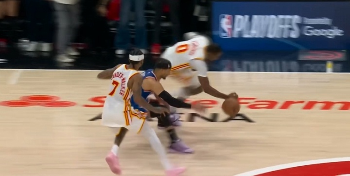 [最新消息]⬅️CJ撤步中投反超制胜 库明加机敏抢⬅️断绝杀！终结比赛悬念！(图2)