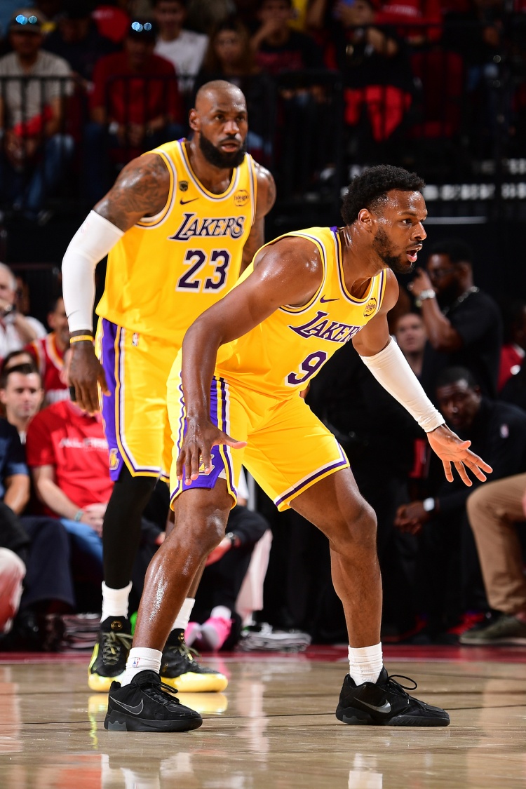 [第一观察]媒体人：喜欢或讨厌詹姆斯都正常 但你没办法否认他