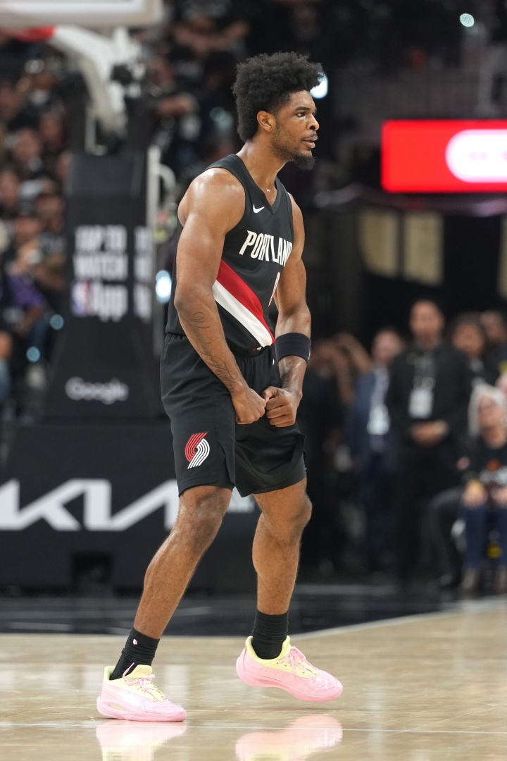 【开拓者】还有希望！亨德森常规赛场均14.2分&季后赛场均1