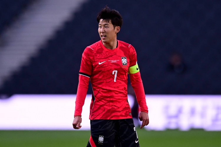 [韩国]33岁孙兴慜将迎来第四届世界杯！10场3球，此前最好