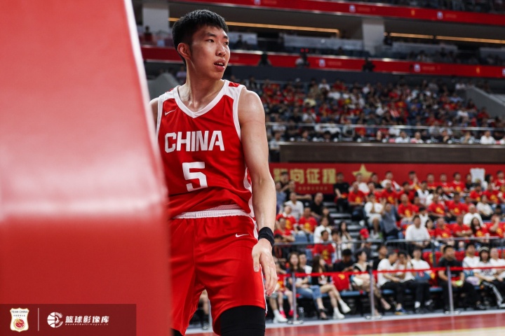 廖三宁狂轰30分 创个人在中国男篮正式比赛的新高&此前最高为23分