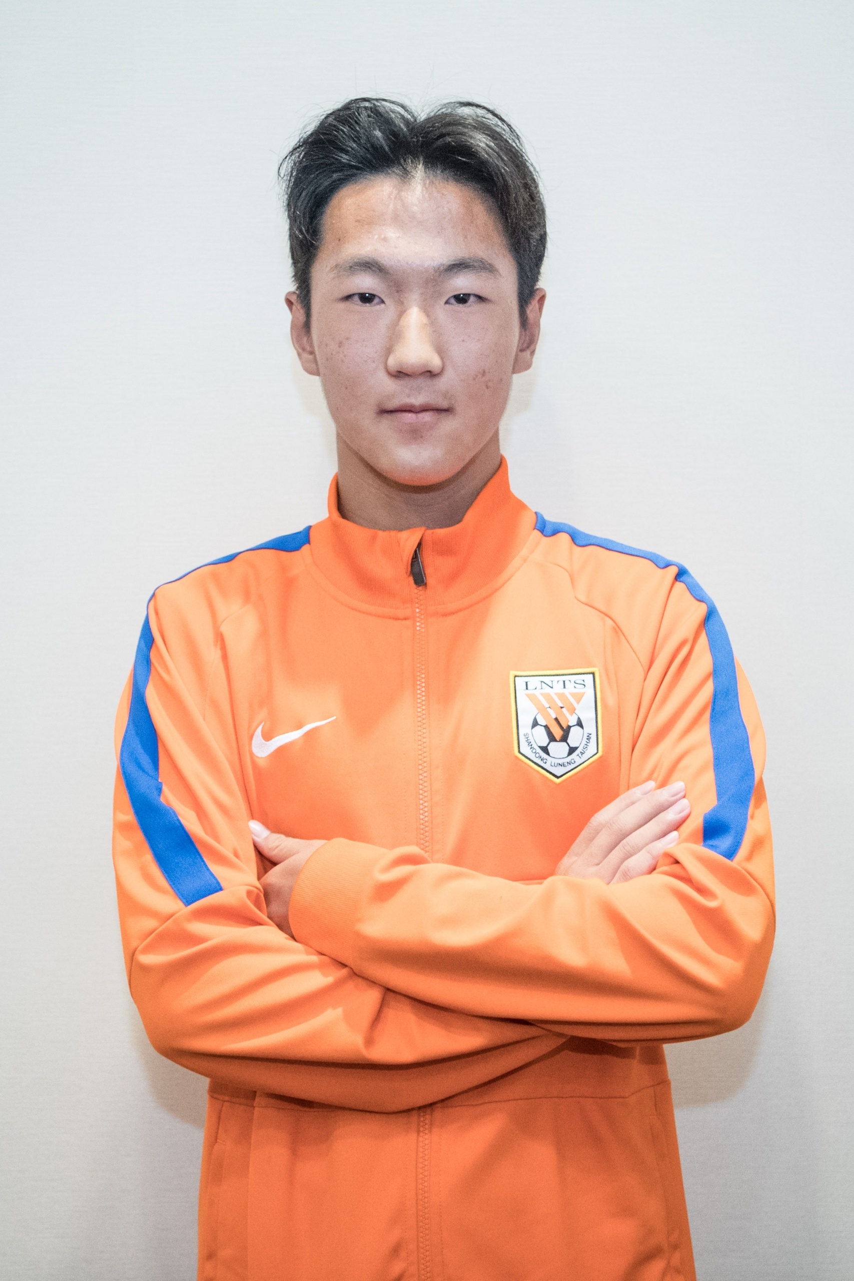 比利时罗什福尔联合球员陈仕晗转会成都蓉城