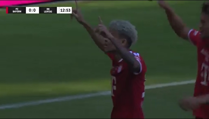 早早领先！路易斯·迪亚斯抓住对手失误破门，拜仁开场13分钟1-0